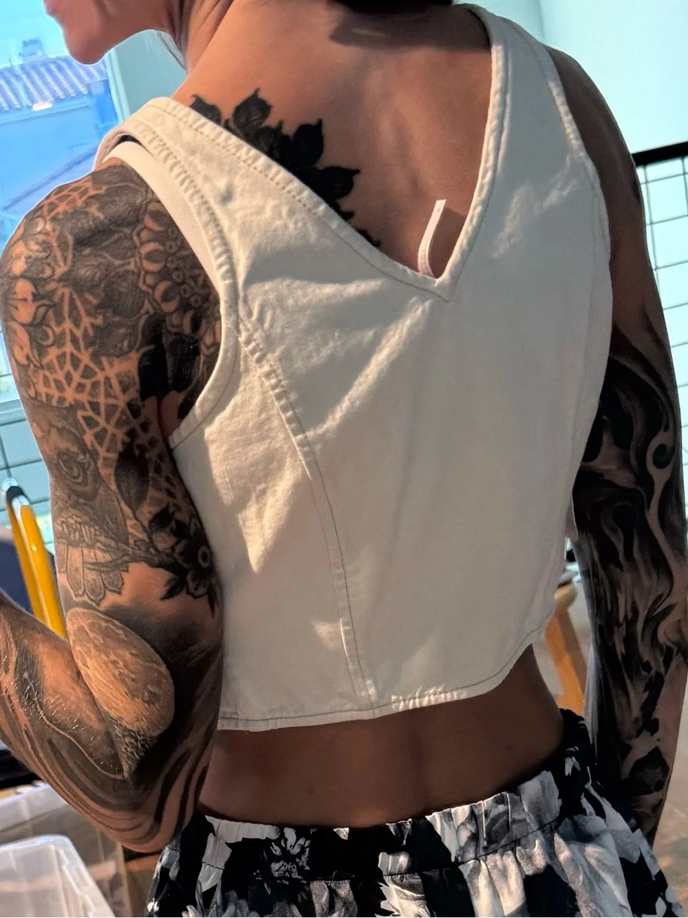 Free people White Double-Breasted Crop Vest size 0